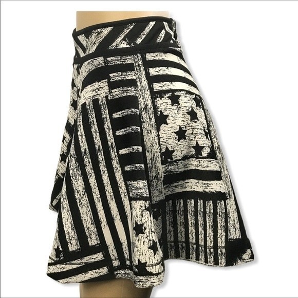 Material Girl Skirt High waist Mini printed Stars & Stripes patriotic Size M - Picture 4 of 14